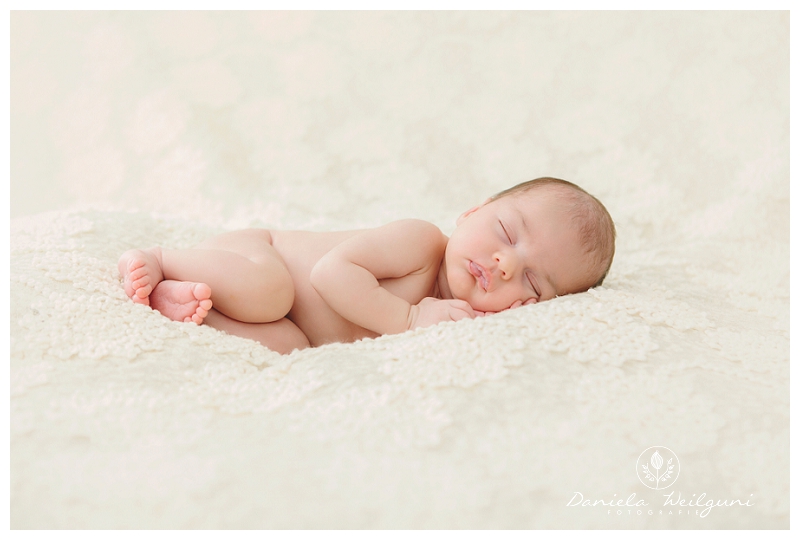 Neugeborenenfotos Babyfotos Fotograf Fotoshooting Österreich Linz_0856