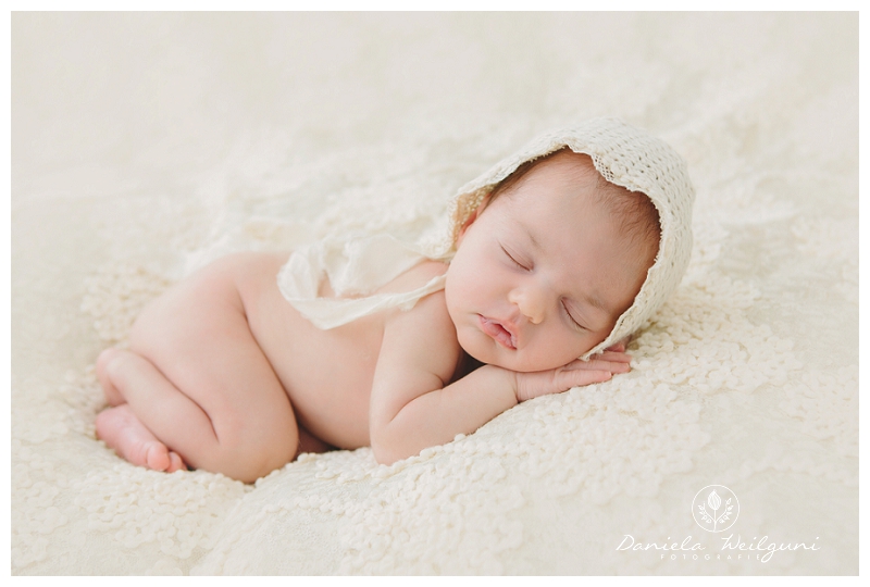 Neugeborenenfotos Babyfotos Fotograf Fotoshooting Österreich Linz_0857