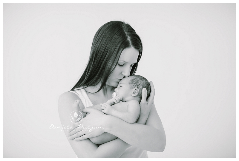 Neugeborenenfotos Babyfotos Fotograf Fotoshooting Österreich Linz_0866