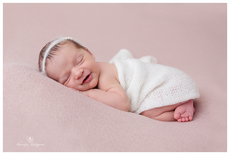 Neugeborenenfotos Newbornshooting Babyfotos Babyfotograf Babyshooting Neugeborenenfotos Fotoshooting Linz Amstetten Steyr_0450