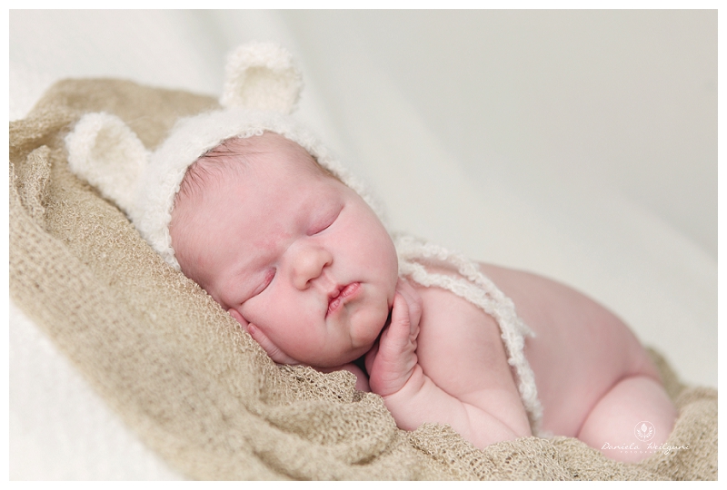 Neugeborenenfotos Newbornshooting Babyfotos Babyfotograf Babyshooting Neugeborenenfotos Fotoshooting Linz Amstetten Steyr_0468