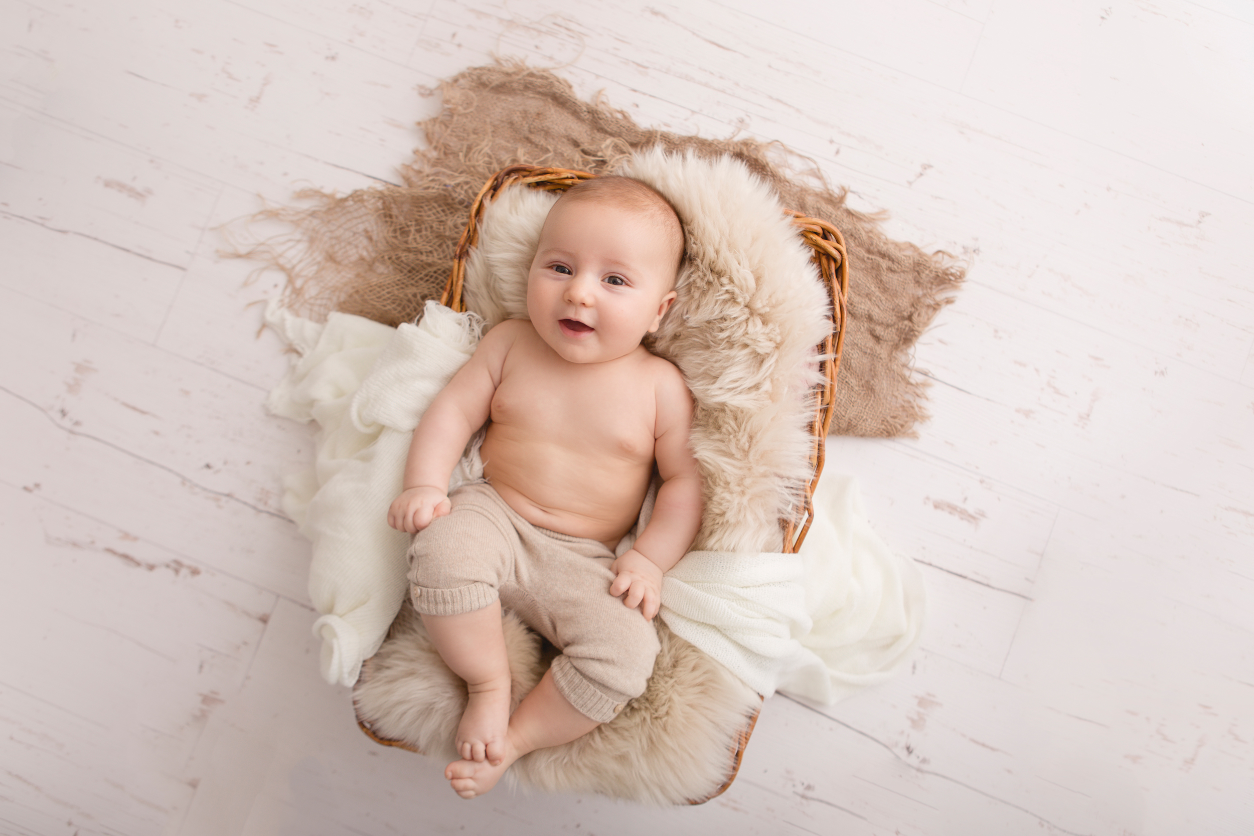 Babyfotos Babyshooting Fotoshooting Baby Fotoshooting Babybauch Fotograf fotoshooting Linz Amstetten Steyr Niederösterreich Oberösterreich Salzburg Wien