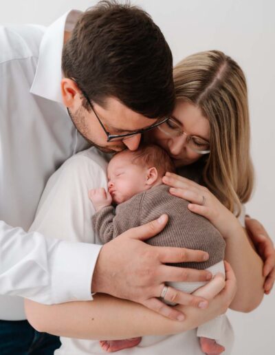Famfilienfotos, Familienfotoshooting, Babyshooting, Fotos mit Baby, Fotoshooting in St. Valentin, Enns, Steyr, Haag.