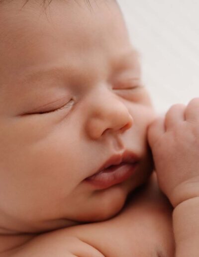 Neugeborenenfotos, Neugeborenenfotoshooting in Linz & Amstetten.