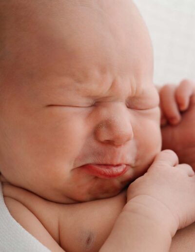 Neugeborenenfotos, Neugeborenenfotoshooting in Linz, Fotoshooting Neugeborenes.