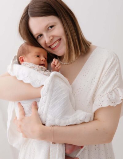 Neugeborenenfotos St. Valentin, Neugeborenenfotoshooting in der Nähe von Linz.