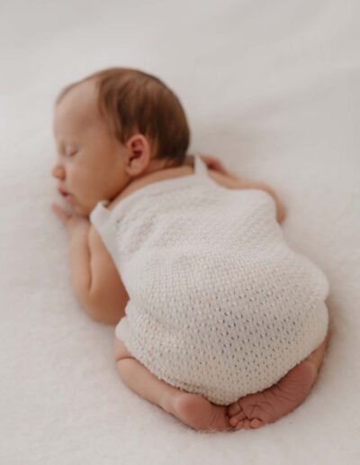 Neugeborenenfotos, Newborn fotoshooting in St. Valentin, Babyfotos in der Nähe von Linz.