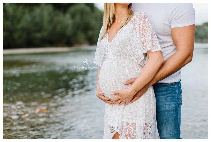 Babybauchfotos Babybauchshooting Babybauchfotoshooting Fotoshooting Schwanger Babybauch Schwangerschaftshooting Babybauch im Freien Linz Amstetten Steyr_1163