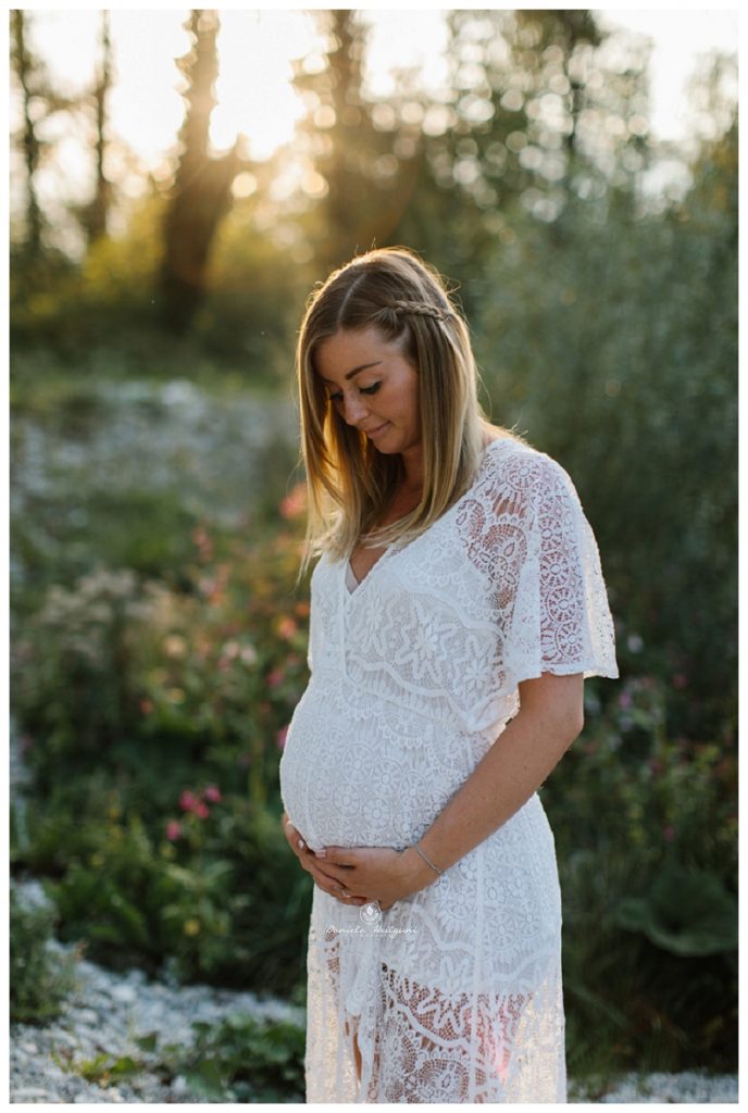 Babybauchfotos Babybauchshooting Babybauchfotoshooting Fotoshooting Schwanger Babybauch Schwangerschaftshooting Babybauch im Freien Linz Amstetten Steyr_1163