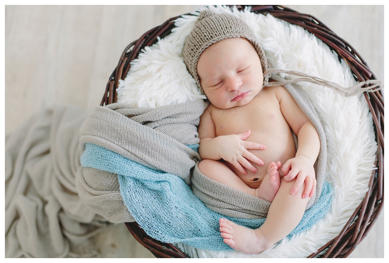 Babyfotos Baby Fotos Fotograf Fotoshooting Neugeborenenfotos Newbornshooting Steyr Linz Amstetten Niederoesterreich Oberösterreich (2).jpg