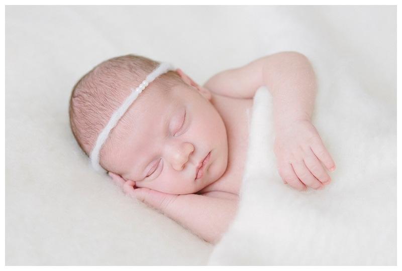 Babyfotos Neugeborenenshooting Fotos Fotograf Linz Amstetten Steyr Niederösterreich Oberösterreich Baby Foto fotoshooting Fotograf  (23).jpg