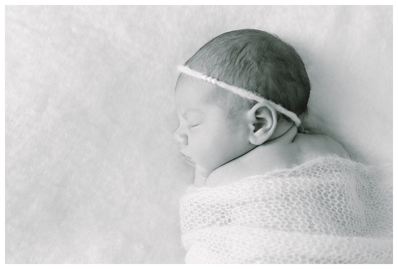 Babyfotos Neugeborenenshooting Fotos Fotograf Linz Amstetten Steyr Niederösterreich Oberösterreich Baby Foto fotoshooting Fotograf  (25).jpg