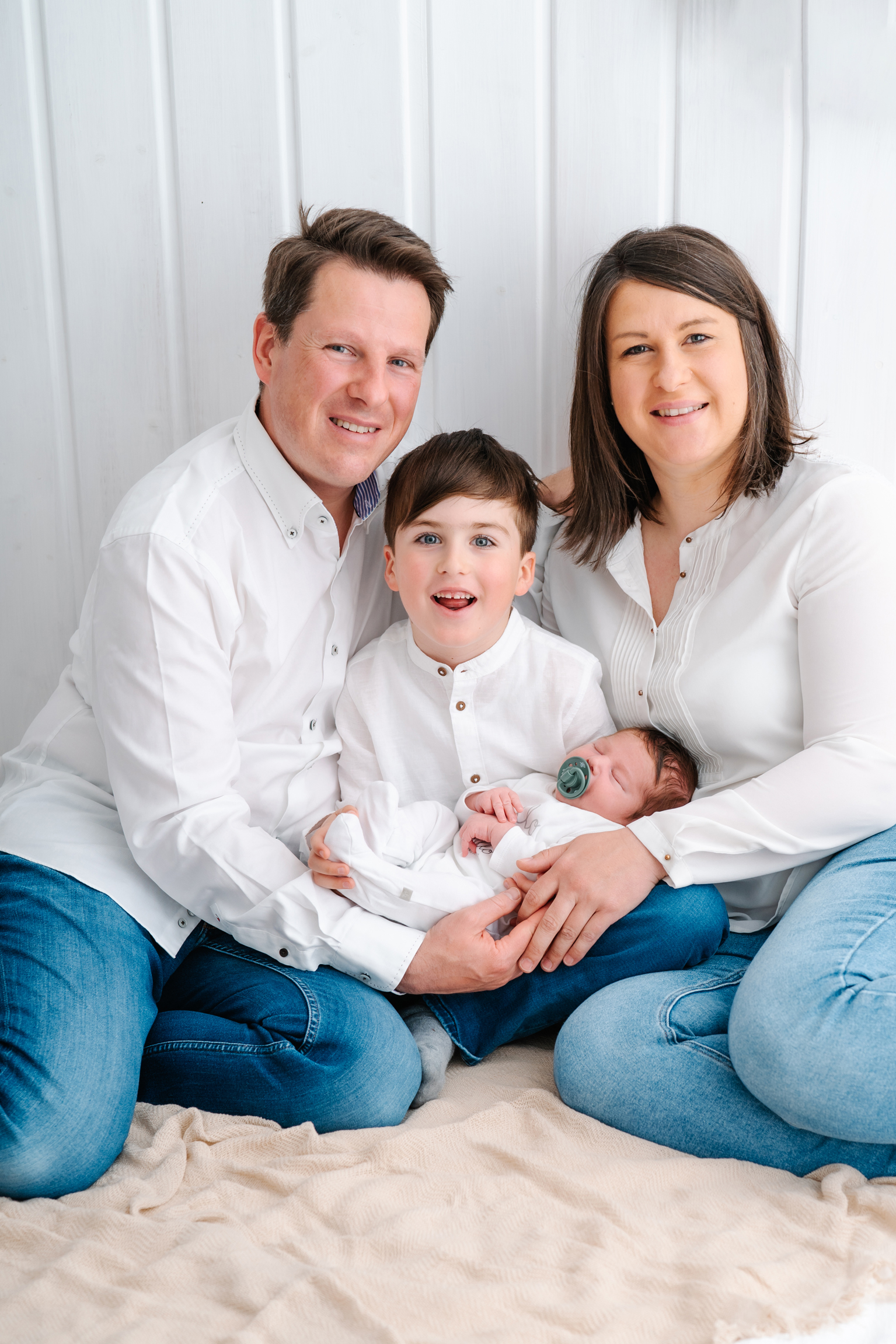 Babyfotos, Babyfotografin, Babyfotoshooting, Neugeborenenfotos, Neugeborenenshooting, Neugeborenenfotoshooing, Fotograf Steyr, Amstetten, Linz,