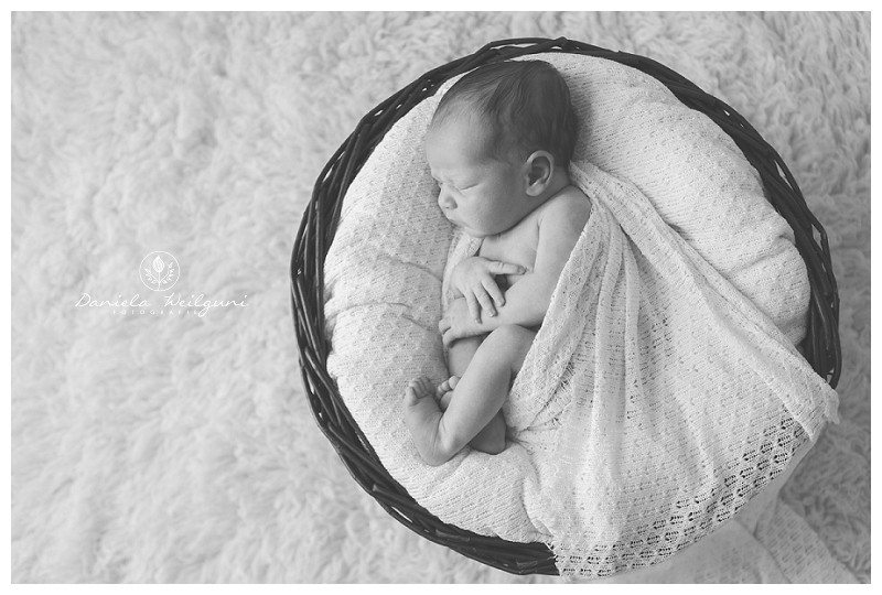 Neugeborenenfotos Newbornshooting Fotograf Babyfotos Fotoshooting Baby Linz Amstetten Steyr_0009.jpg