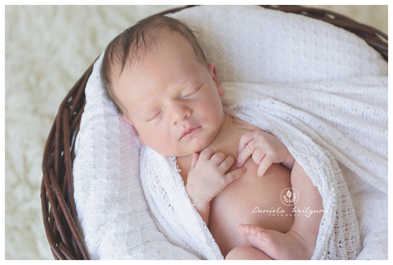 Neugeborenenfotos Newbornshooting Fotograf Babyfotos Fotoshooting Baby Linz Amstetten Steyr_0012.jpg