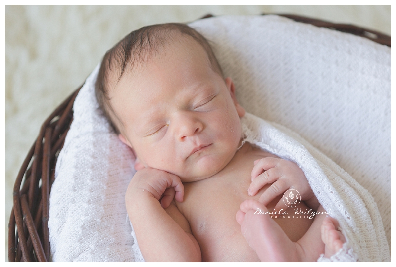 Neugeborenenfotos Newbornshooting Fotograf Babyfotos Fotoshooting Baby Linz Amstetten Steyr_0013.jpg