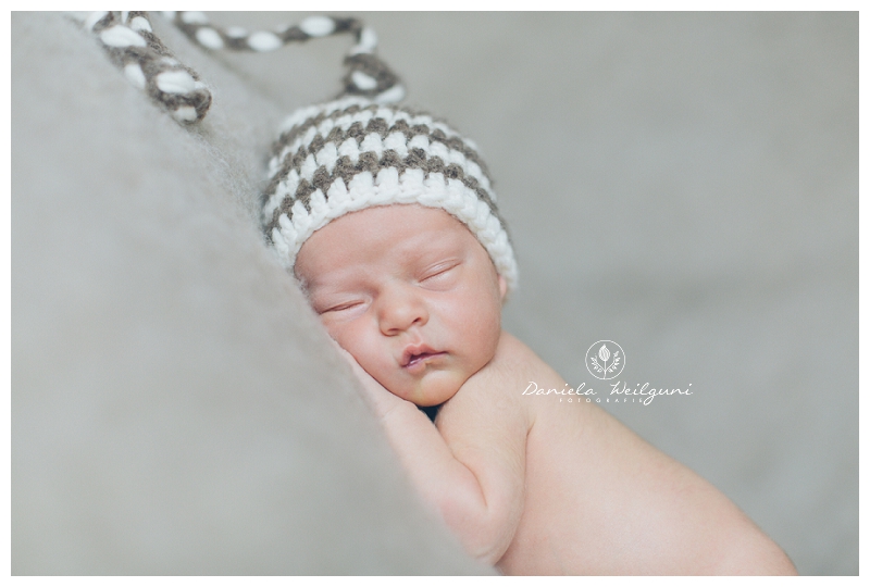 Neugeborenenfotos Newbornshooting Fotograf Babyfotos Fotoshooting Baby Linz Amstetten Steyr_0025.jpg