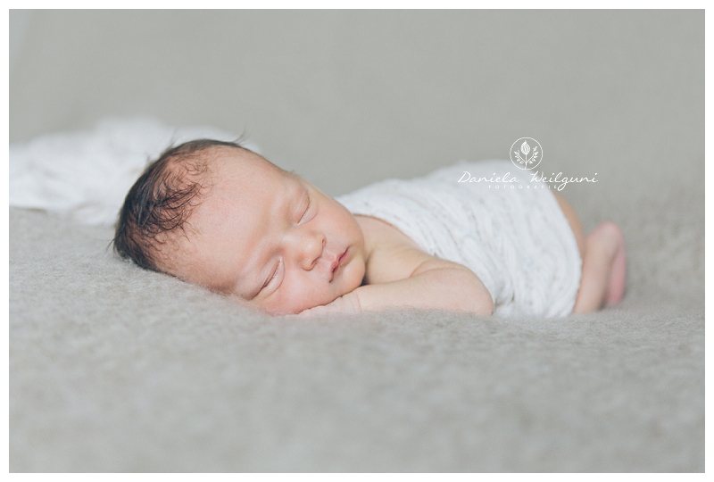 Neugeborenenfotos Newbornshooting Fotograf Babyfotos Fotoshooting Baby Linz Amstetten Steyr_0027.jpg