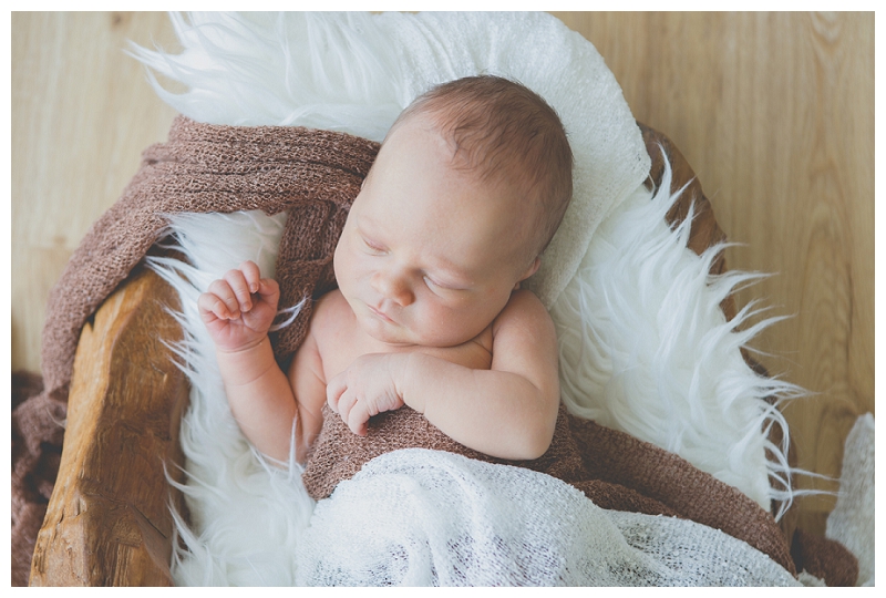 Neugeborenenfotos Newbornshooting Fotograf Babyfotos Fotoshooting Baby Linz Amstetten Steyr_0118.jpg