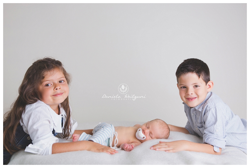 Neugeborenenfotos Newbornshooting Geschwisterbilder Fotograf Fotoshooting Österreich Linz Amstetten Steyr_0440