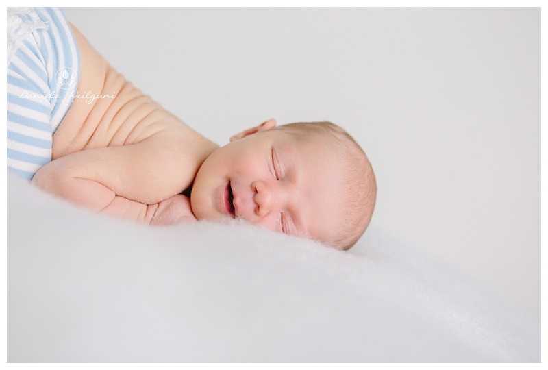 Neugeborenenfotos Newbornshooting Geschwisterbilder Fotograf Fotoshooting Österreich Linz Amstetten Steyr_0443