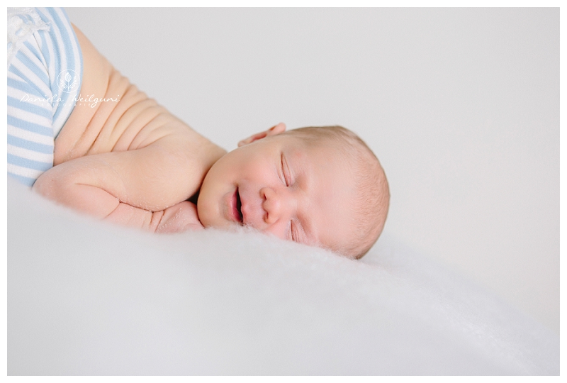 Neugeborenenfotos Newbornshooting Geschwisterbilder Fotograf Fotoshooting Österreich Linz Amstetten Steyr_0443